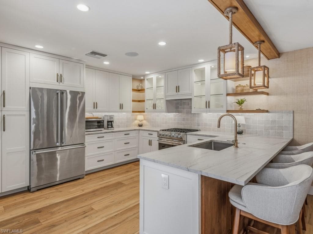 2448 Harbor RD, NAPLES FL 34104-12