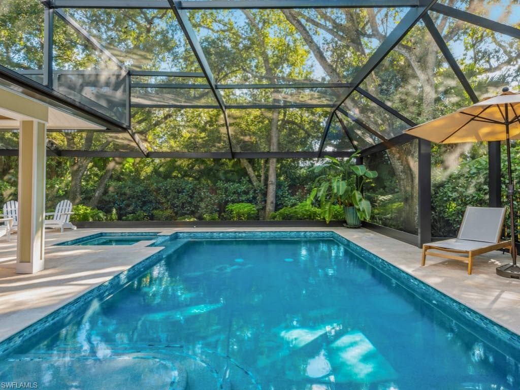 2448 Harbor RD, NAPLES FL 34104-21