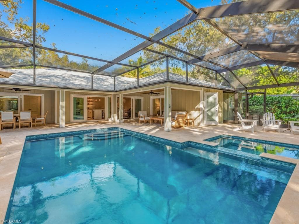 2448 Harbor RD, NAPLES FL 34104-4