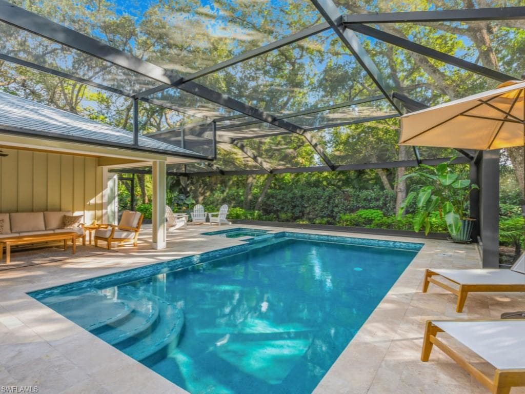 2448 Harbor RD, NAPLES FL 34104-23