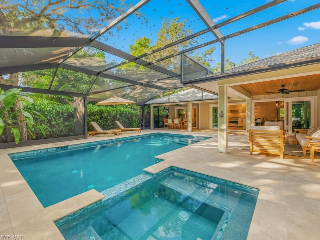 2448 Harbor RD, NAPLES FL 34104-9