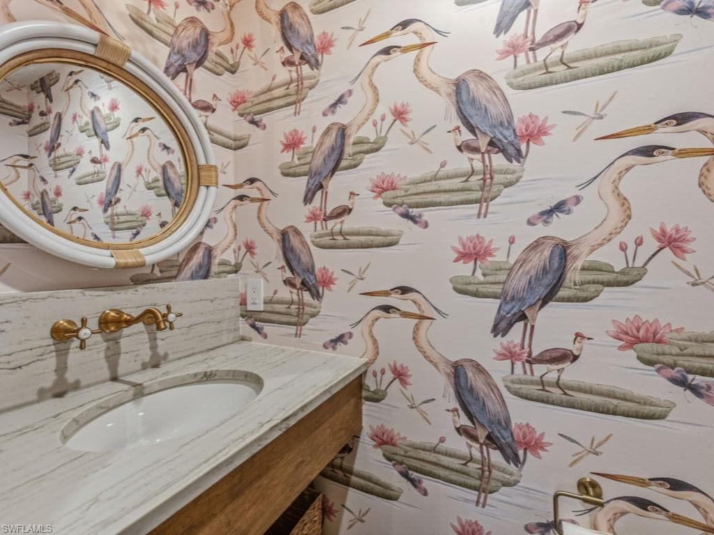 2448 Harbor RD, NAPLES FL 34104-28