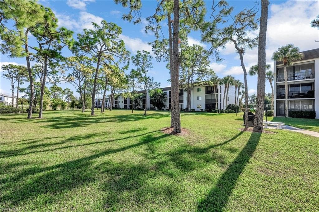 25808 Cockleshell DR # 211, BONITA SPRINGS FL 34135-1