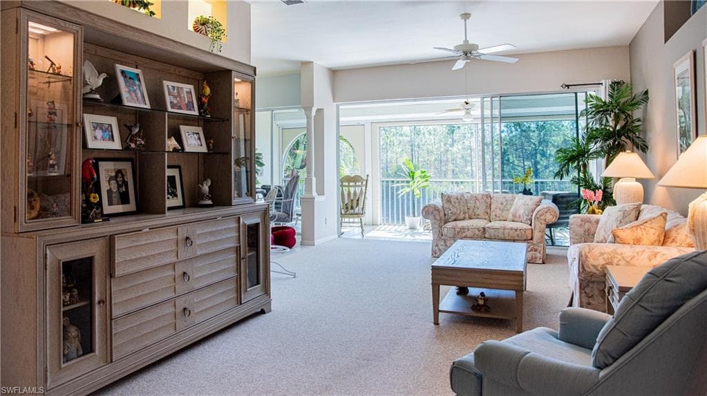 10711 Crooked River RD # 202, ESTERO FL 34135-5