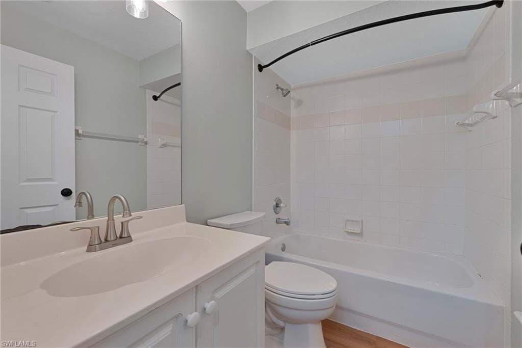 26729 Little John CT # 23, BONITA SPRINGS FL 34135-8