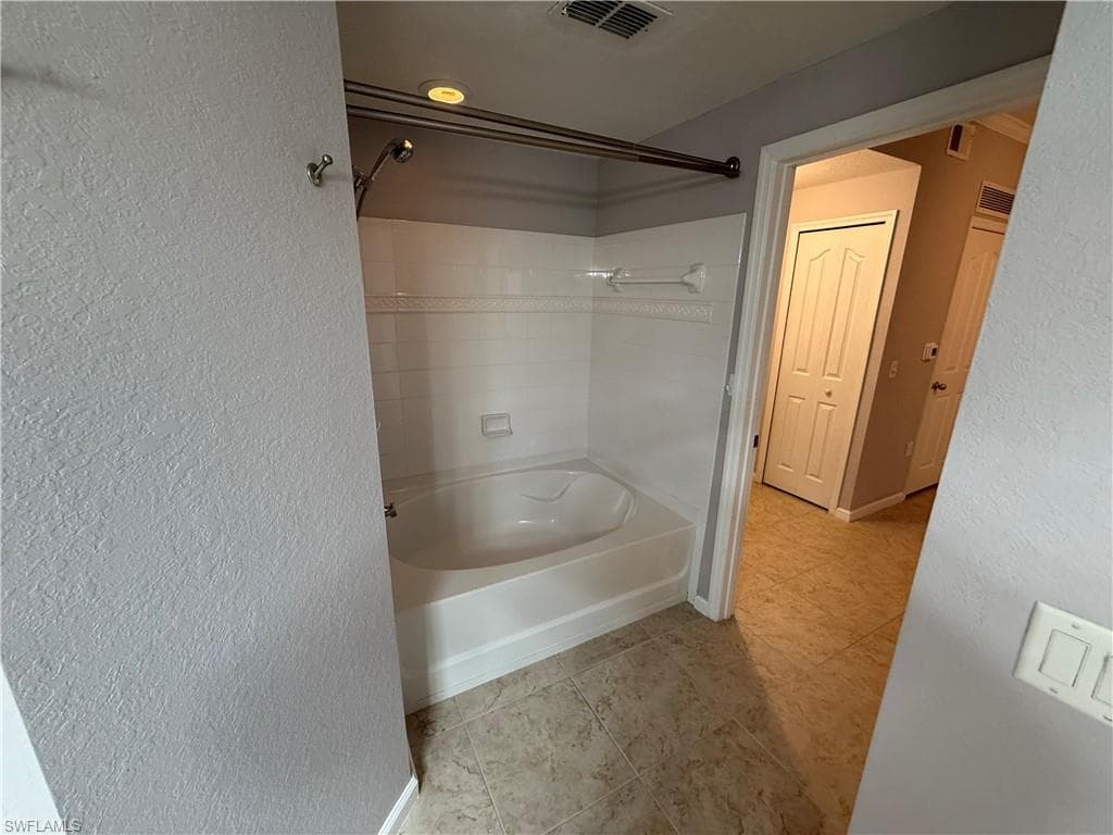 12955 POSITANO CIR # 306, NAPLES FL 34105-15