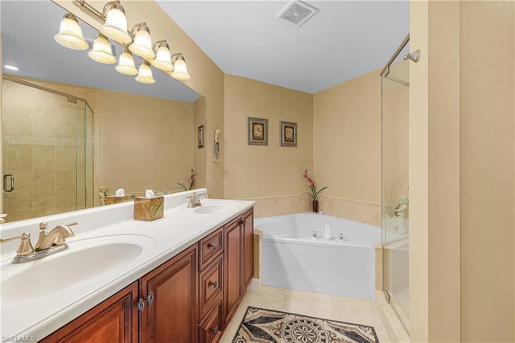 11261 Jacana CT 1807-16