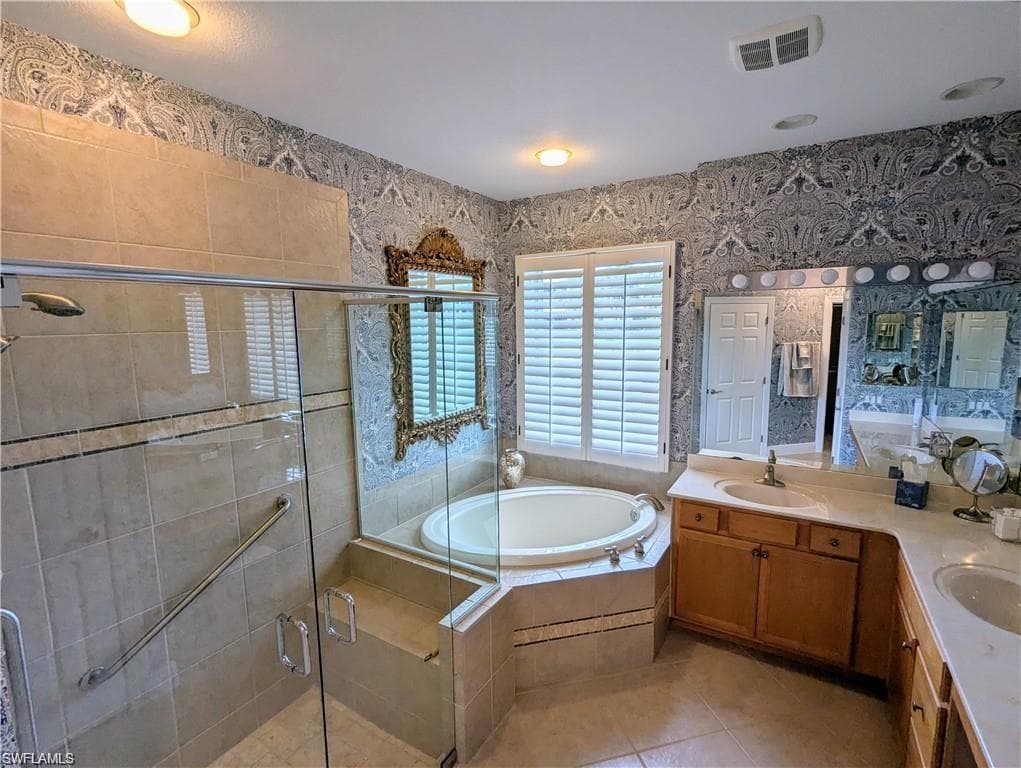 12839 Carrington CIR # 102, NAPLES FL 34105-9