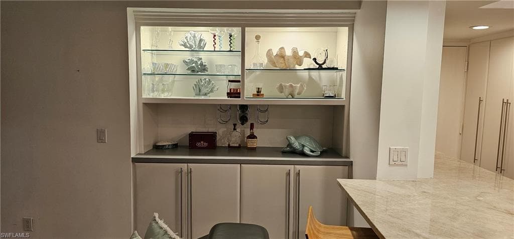 10691 Gulf Shore DR E # 1101, NAPLES FL 34108-6