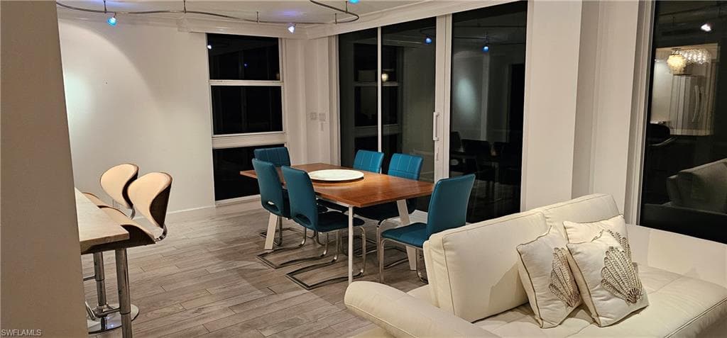 10691 Gulf Shore DR E # 1101, NAPLES FL 34108-8