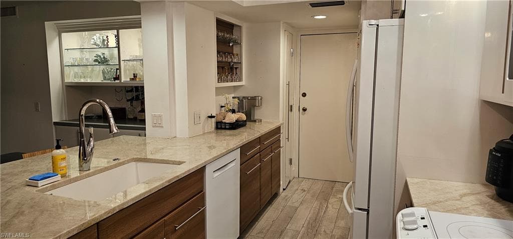 10691 Gulf Shore DR E # 1101, NAPLES FL 34108-7