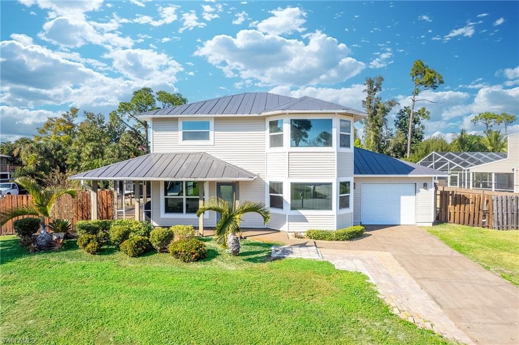 9009 Cypress DR S, FORT MYERS FL 33967-22