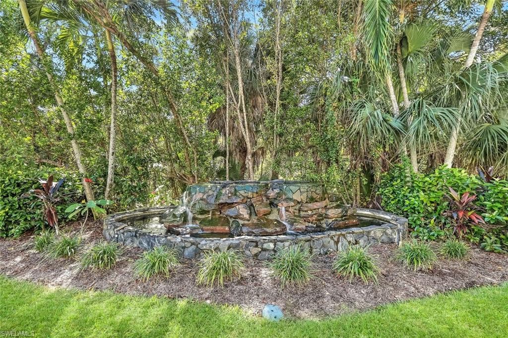 14530 Red Fox RUN # 215, NAPLES FL 34110-22