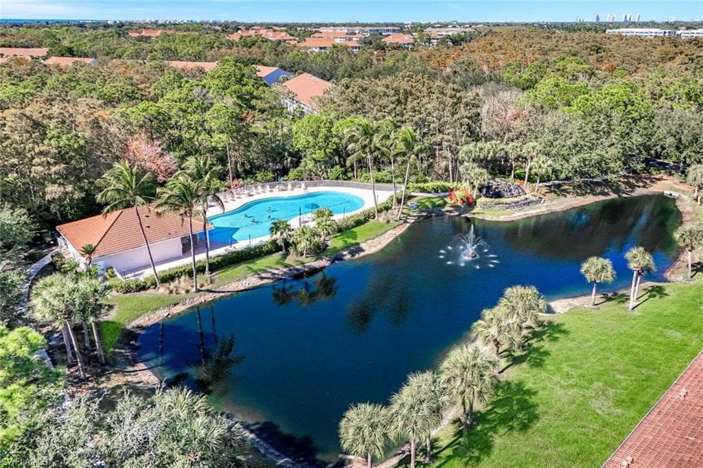 14530 Red Fox RUN # 215, NAPLES FL 34110-29