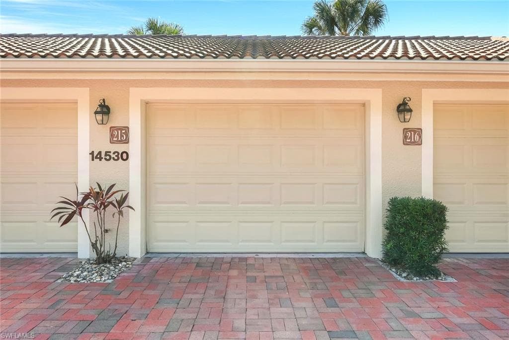 14530 Red Fox RUN # 215, NAPLES FL 34110-33