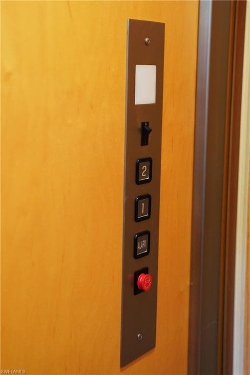 4750 Shinnecock Hills CT # 5, NAPLES FL 34112-26