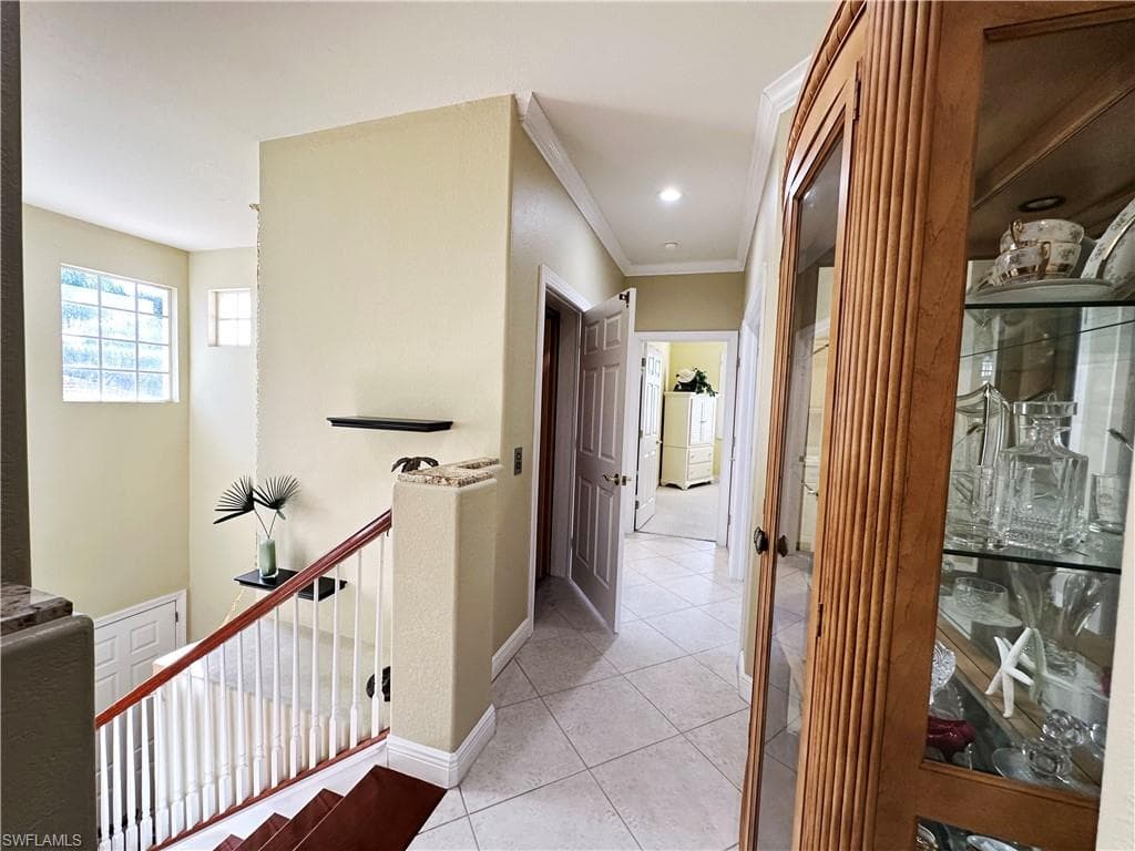 4750 Shinnecock Hills CT # 5, NAPLES FL 34112-23