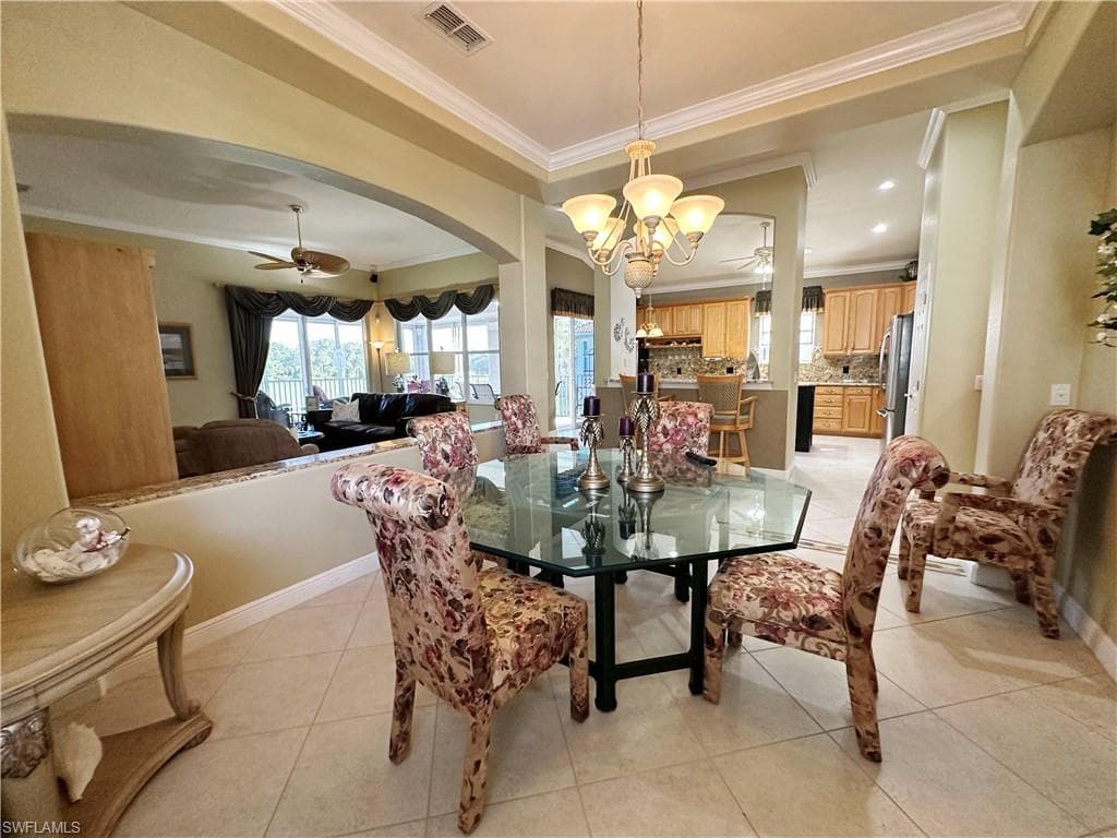 4750 Shinnecock Hills CT # 5, NAPLES FL 34112-14
