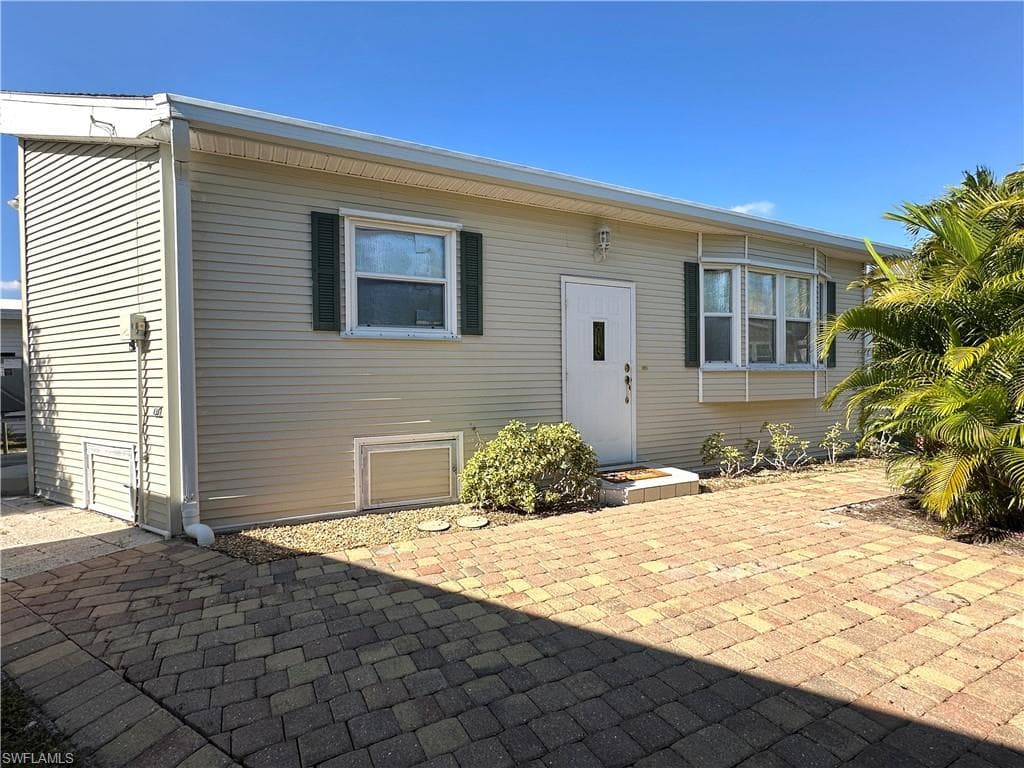 4501 Mayflower WAY E, ESTERO FL 33928-5