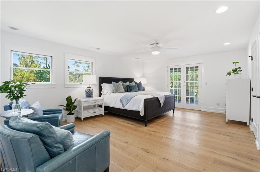 6260 Waxmyrtle WAY, NAPLES FL 34109-19