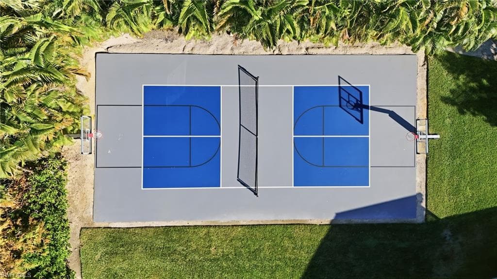 6260 Waxmyrtle WAY, NAPLES FL 34109-37