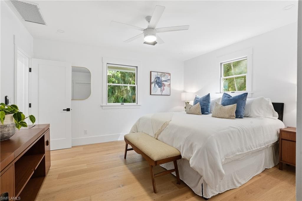 6260 Waxmyrtle WAY, NAPLES FL 34109-17