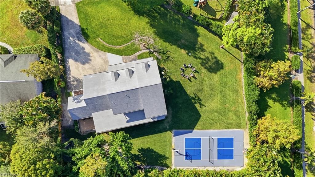 6260 Waxmyrtle WAY, NAPLES FL 34109-34