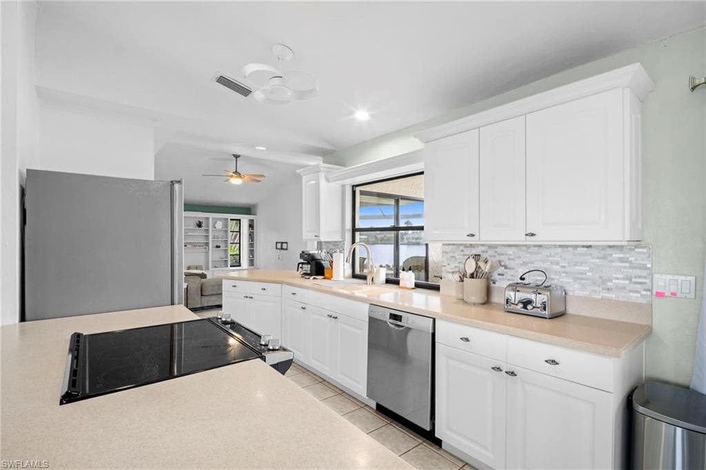 4530 W Coral CIR, FORT MYERS FL 33903-15