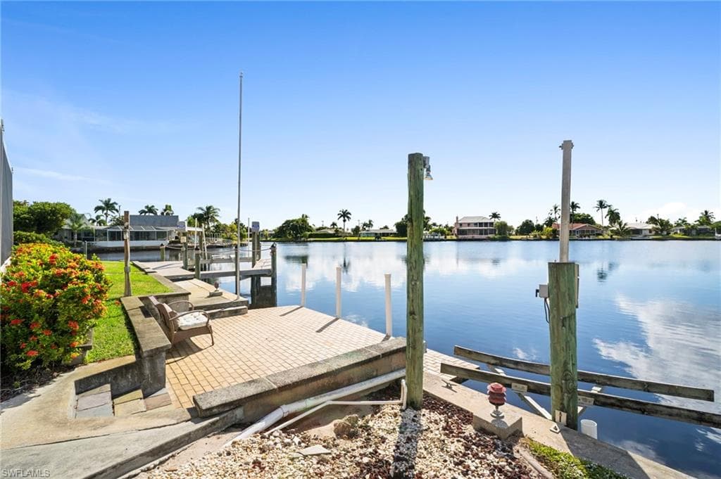 4530 W Coral CIR, FORT MYERS FL 33903-35