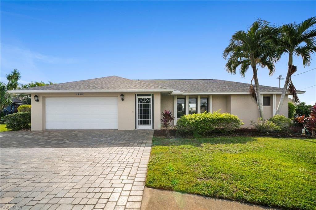 4530 W Coral CIR, FORT MYERS FL 33903-31