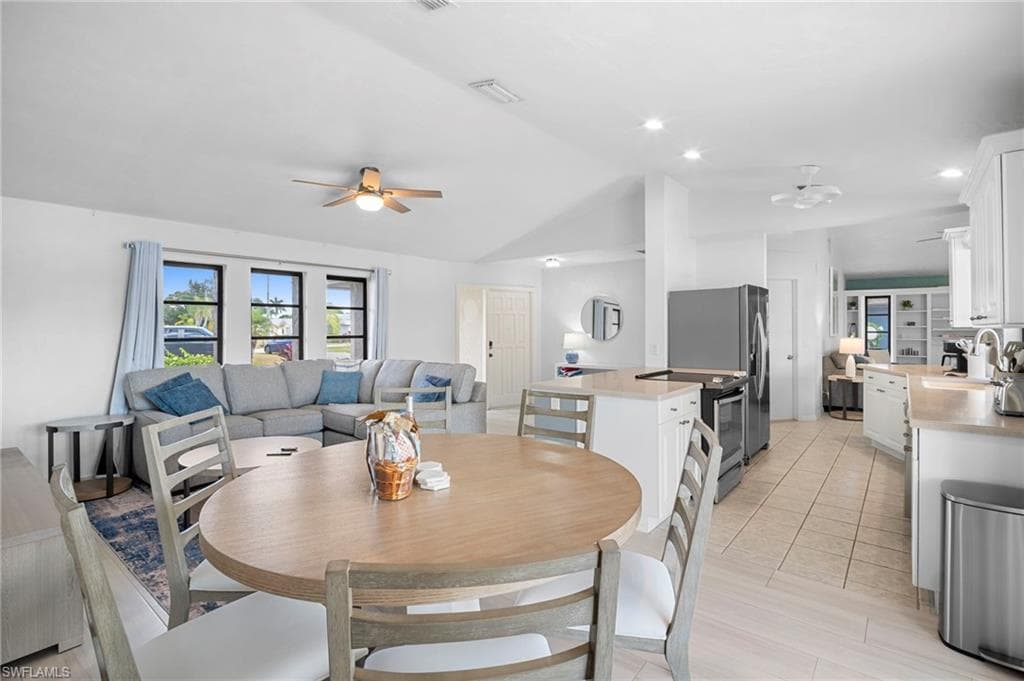 4530 W Coral CIR, FORT MYERS FL 33903-9