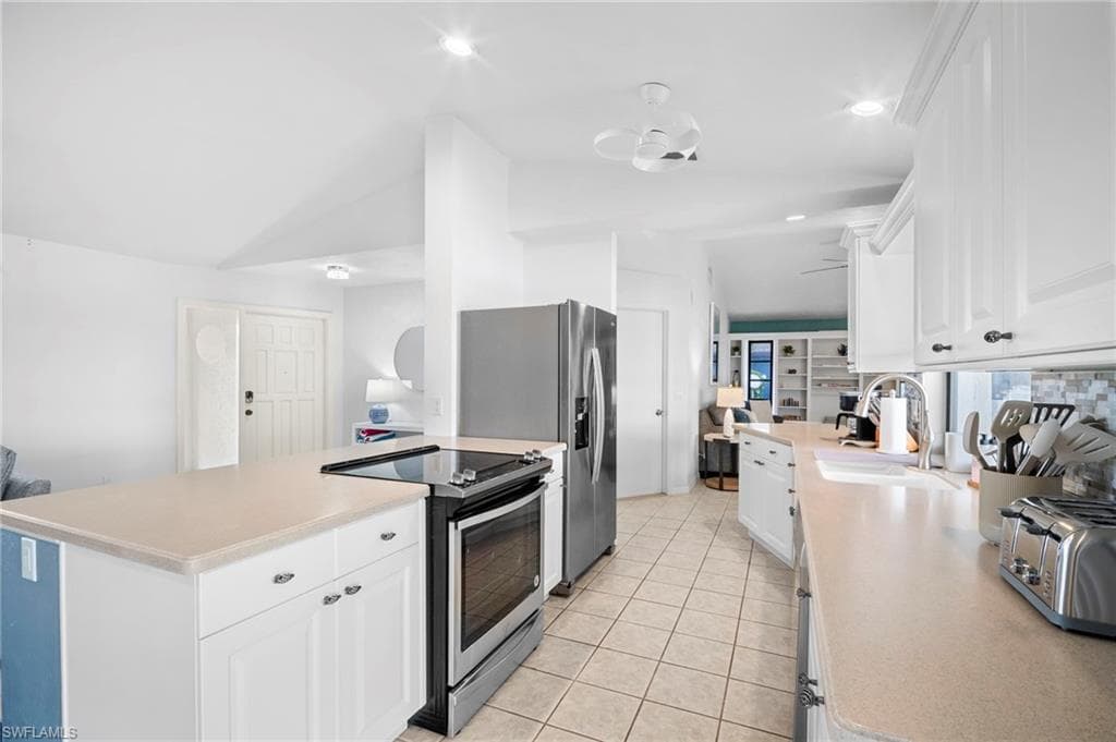 4530 W Coral CIR, FORT MYERS FL 33903-14
