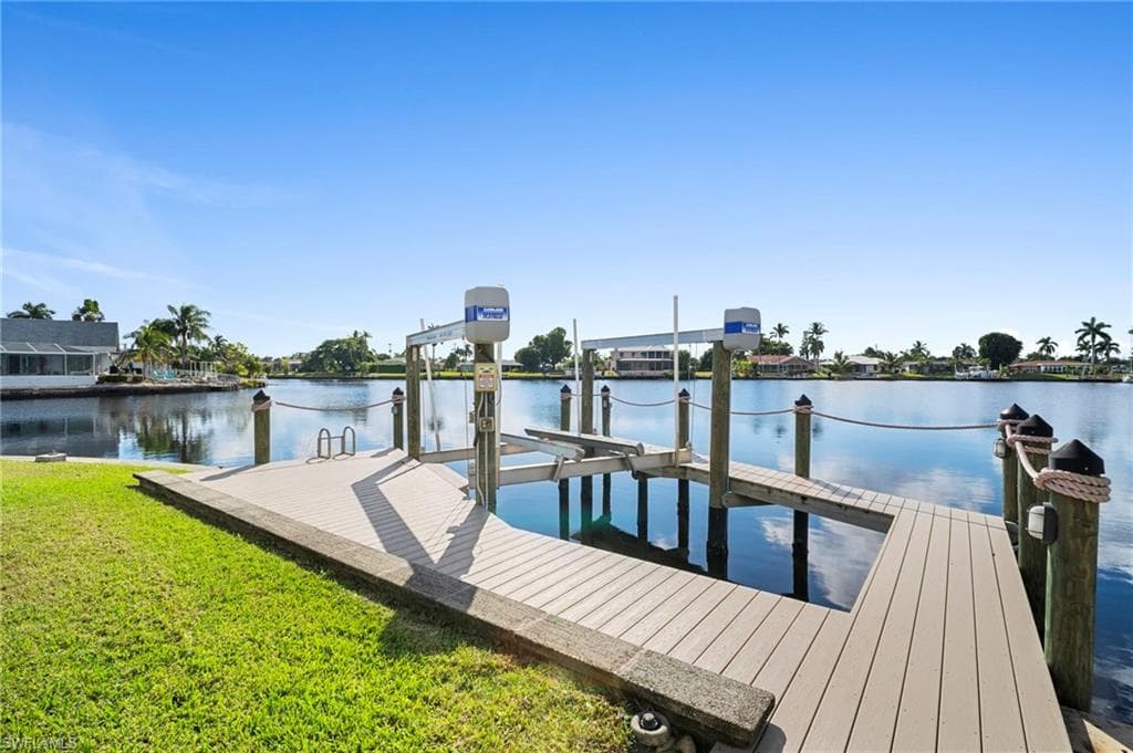 4530 W Coral CIR, FORT MYERS FL 33903-34