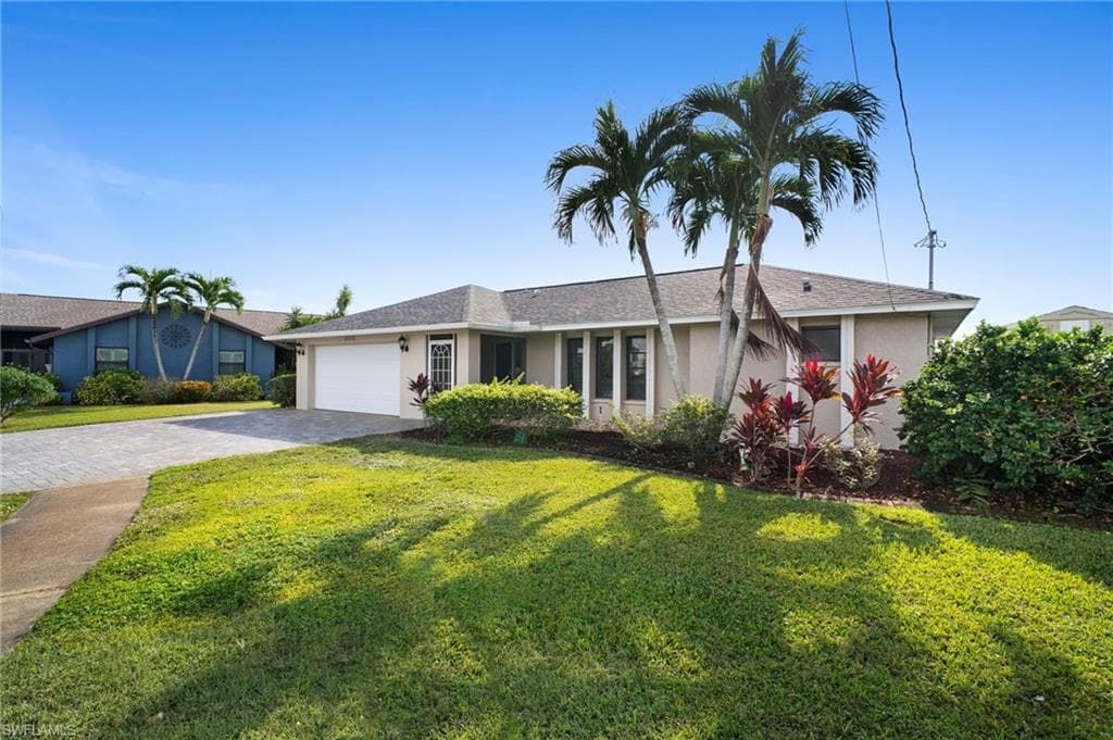 4530 W Coral CIR, FORT MYERS FL 33903-30
