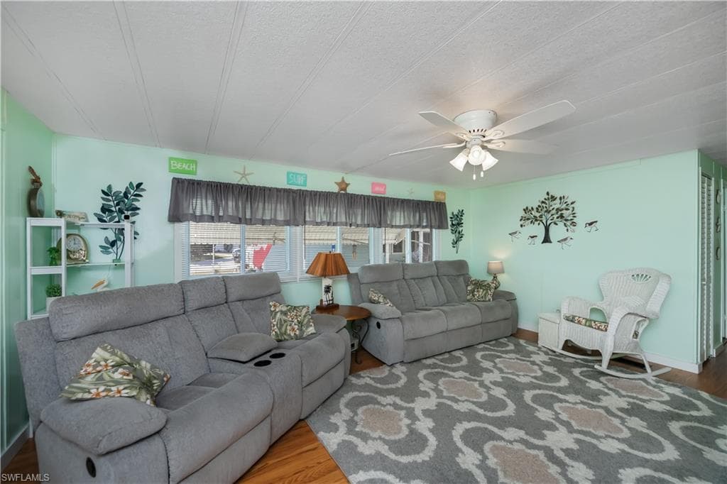 123 Conestoga TRL, NORTH FORT MYERS FL 33917-6