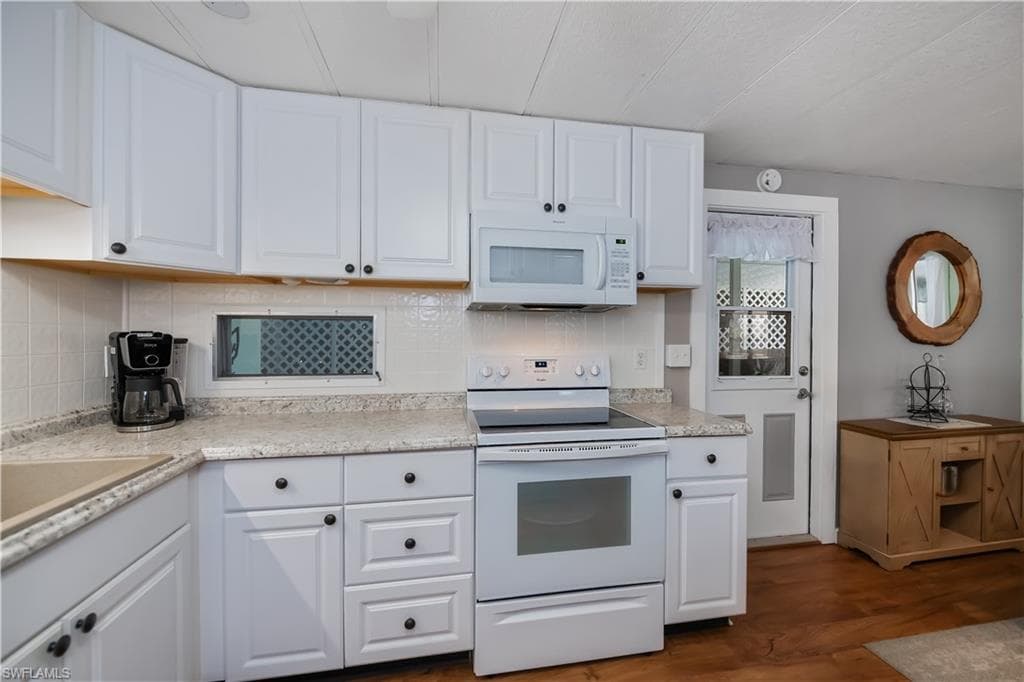 123 Conestoga TRL, NORTH FORT MYERS FL 33917-2