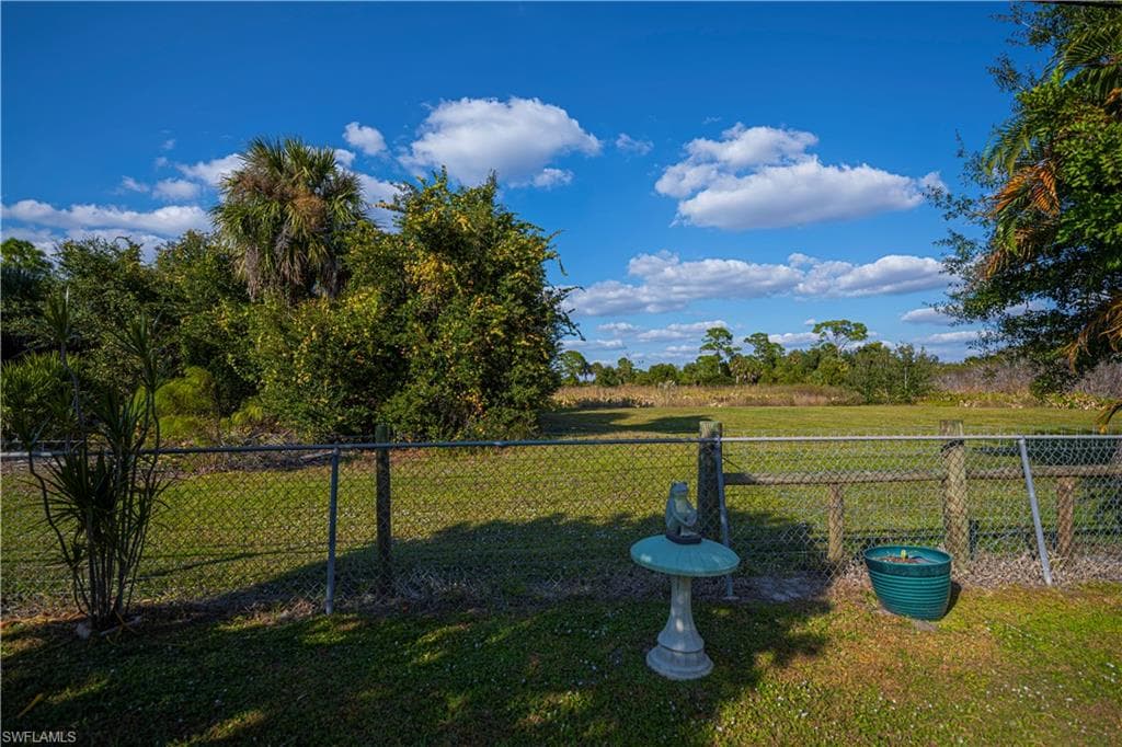 123 Conestoga TRL, NORTH FORT MYERS FL 33917-27