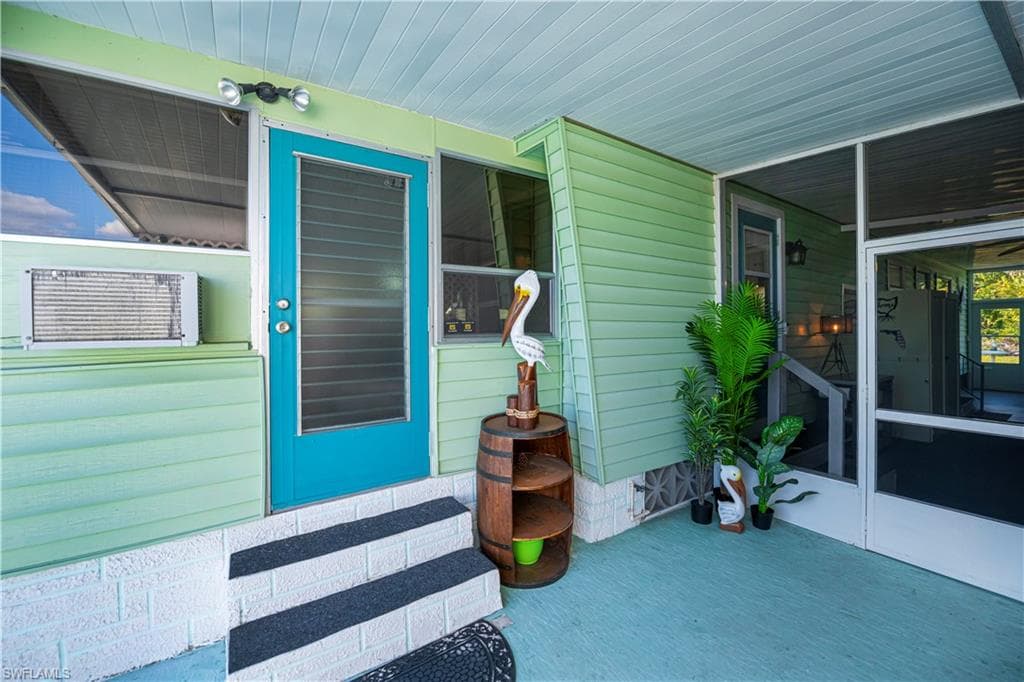 123 Conestoga TRL, NORTH FORT MYERS FL 33917-19