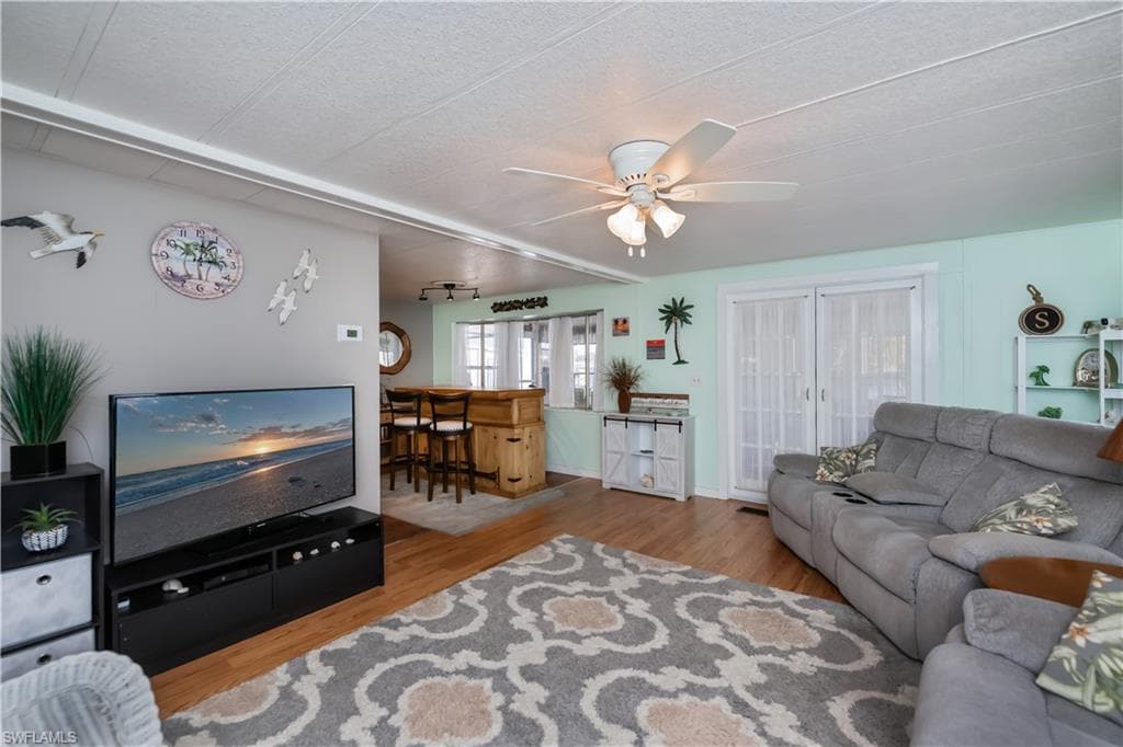 123 Conestoga TRL, NORTH FORT MYERS FL 33917-7