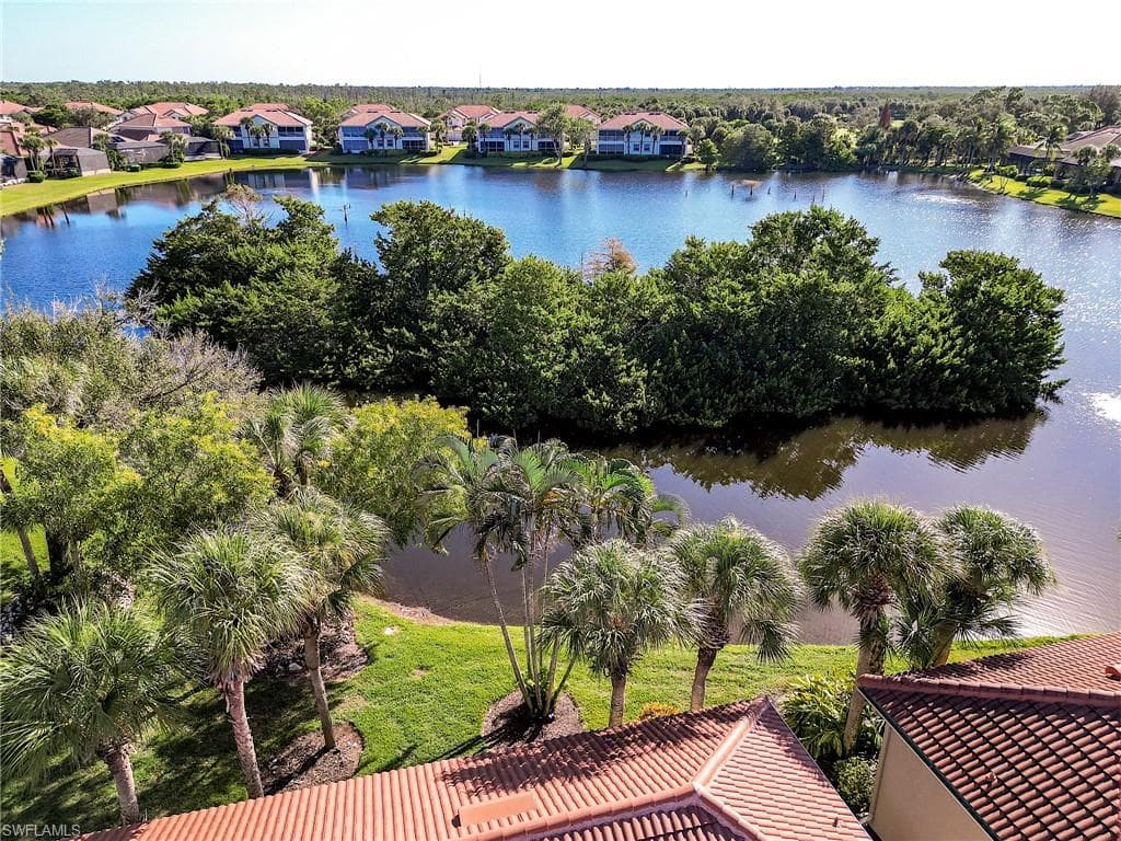 8920 Crown Colony BLVD, FORT MYERS FL 33908-2