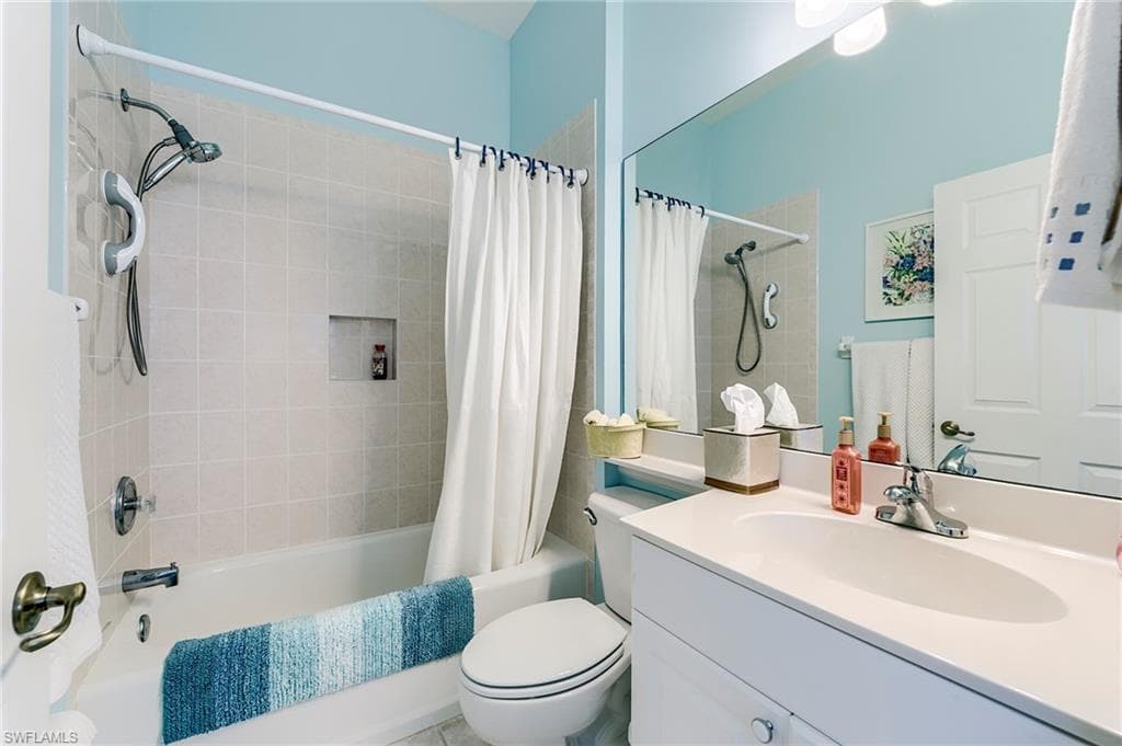 8920 Crown Colony BLVD, FORT MYERS FL 33908-29