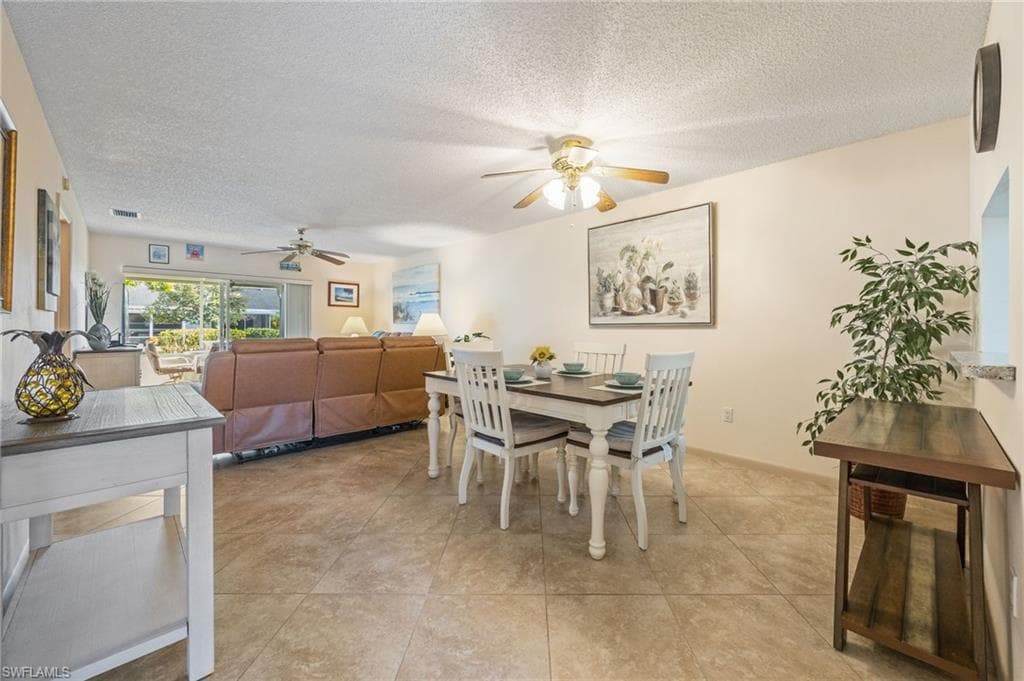 6823 Sandtrap DR, FORT MYERS FL 33919-6