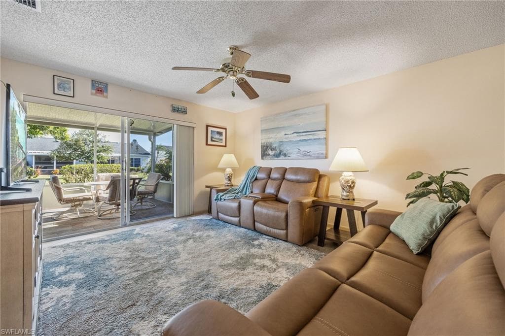 6823 Sandtrap DR, FORT MYERS FL 33919-8