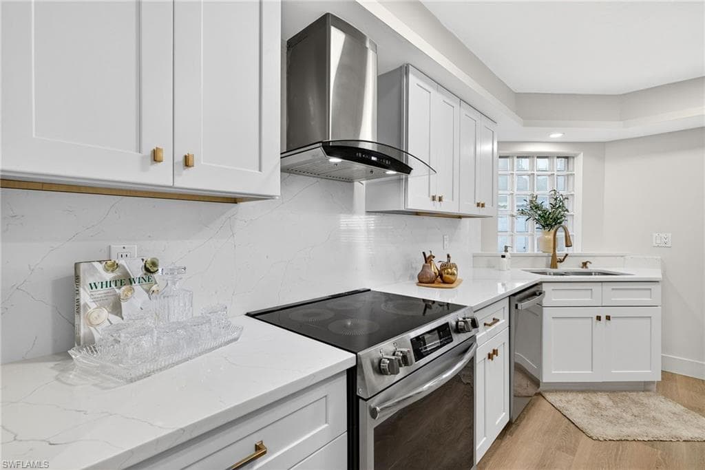 9832 Luna CIR # 103G, NAPLES FL 34109-7