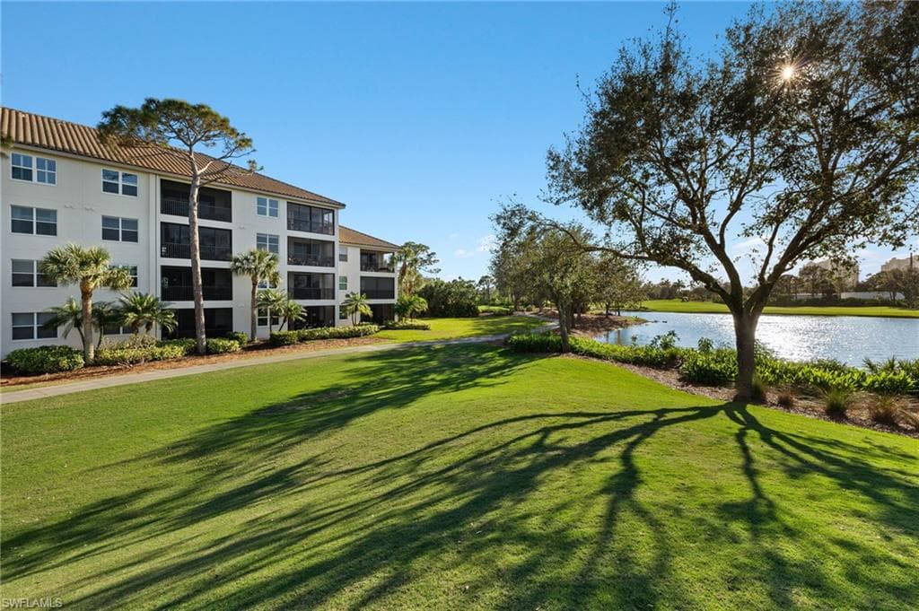 4690 Turnberry Lake DR # 102, ESTERO FL 33928-18