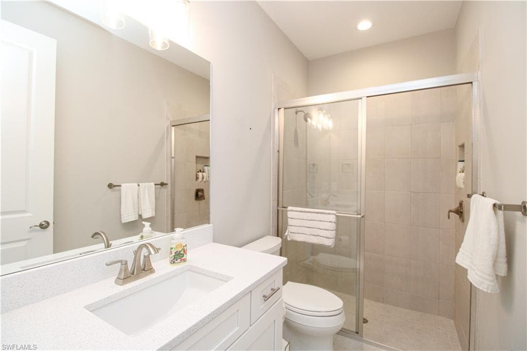 9423 Terresina DR-24