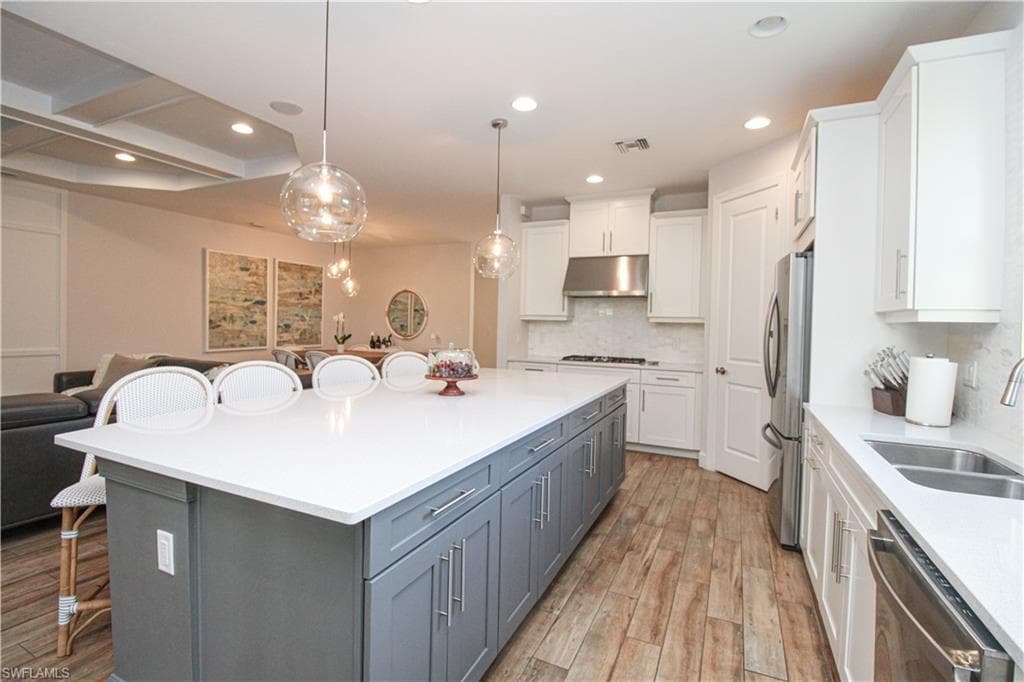 9423 Terresina DR-38