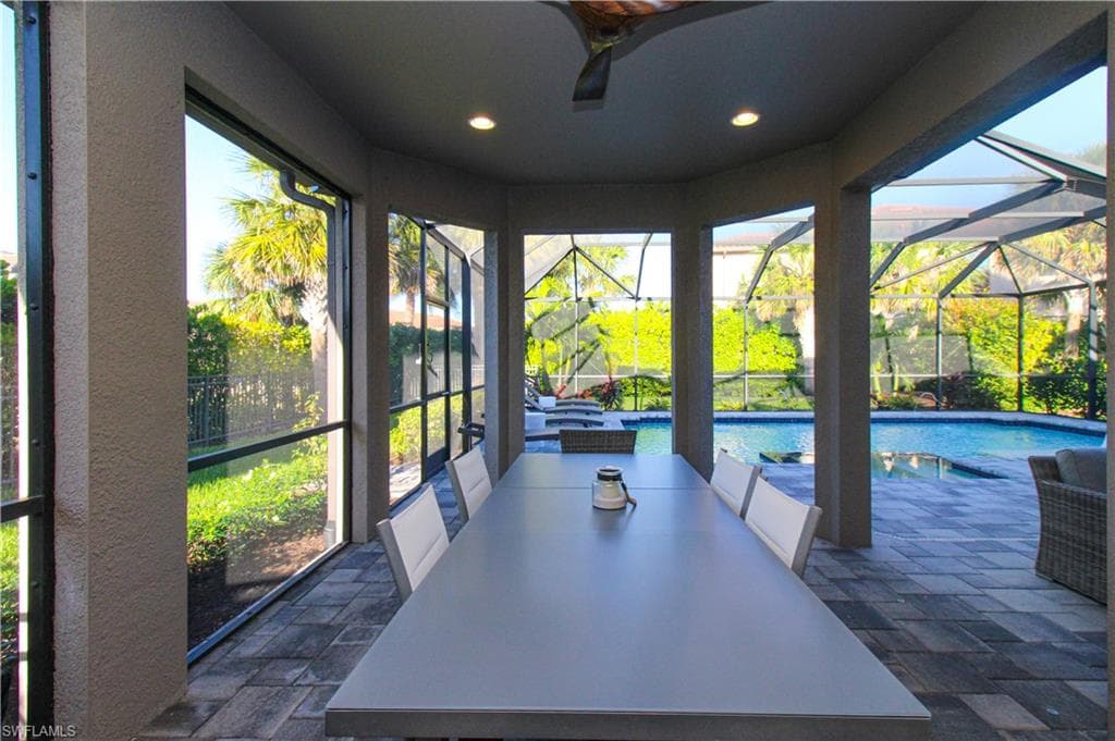 9423 Terresina DR-15