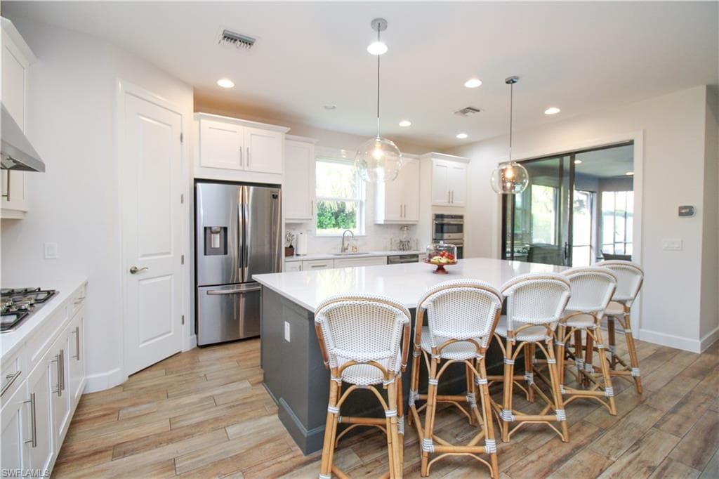 9423 Terresina DR-35