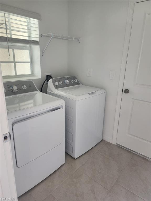 20381 Caroline Creek PL, LEHIGH ACRES FL 33974-2